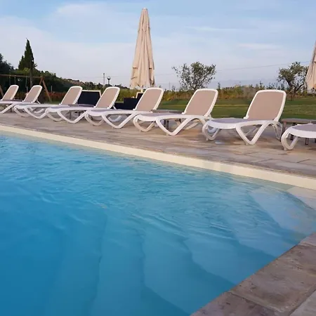 Apartman In A With Pool Fermo
